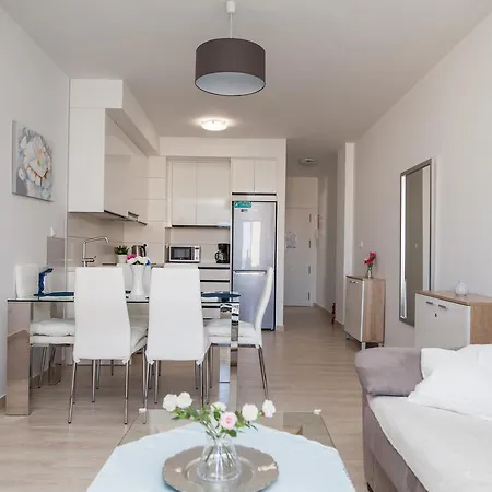 Apartment Puerto Romano *